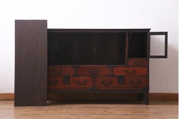 リメイク家具　前板ケヤキ材　結霜ガラス　渋い大人の雰囲気漂う時代箪笥サイドボード(収納棚、テレビボード)
