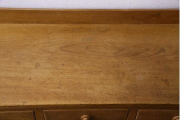 アンティーク家具 イギリスアンティーク パイン材 年月を重ねた風合いがお洒落なサイドボード(収納棚)