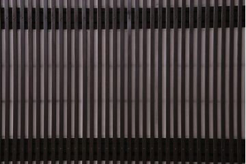 和製アンティーク　当店オリジナルガラス入り　裏障子付き　市松模様のガラスがモダンな印象与える格子戸1枚(ガラス帯戸、引き戸、建具)