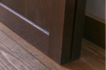 和製アンティーク　ケヤキ・杉材　堅牢な雰囲気が漂う障子帯戸2枚セット(板戸、引き戸、建具)(R-035992)