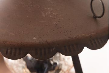 イギリスアンティーク　アイアン製　ガラスを通した光がおしゃれなハンギングランプ(吊り下げ照明)(1)