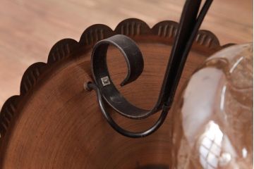 イギリスアンティーク　アイアン製　ガラスを通した光がおしゃれなハンギングランプ(吊り下げ照明)(1)