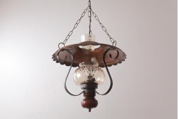 イギリスアンティーク　アイアン製　ガラスを通した光がおしゃれなハンギングランプ(吊り下げ照明)(2)