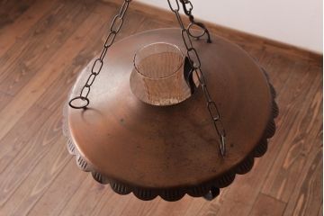 イギリスアンティーク　アイアン製　ガラスを通した光がおしゃれなハンギングランプ(吊り下げ照明)(2)