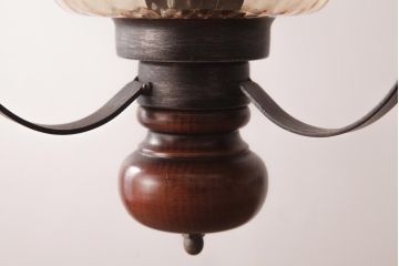 イギリスアンティーク　アイアン製　ガラスを通した光がおしゃれなハンギングランプ(吊り下げ照明)(2)