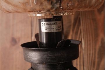 イギリスアンティーク　アイアン製　ガラスを通した光がおしゃれなハンギングランプ(吊り下げ照明)(2)