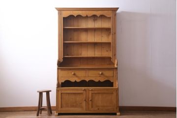 アンティーク家具　パイン材　カントリースタイルにぴったりのアンティークキッチンキャビネット(カップボード、重ね食器棚、収納棚)