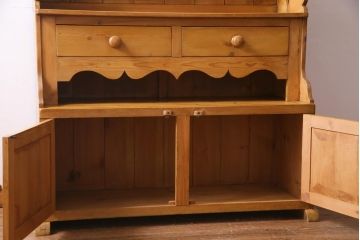 アンティーク家具　パイン材　カントリースタイルにぴったりのアンティークキッチンキャビネット(カップボード、重ね食器棚、収納棚)