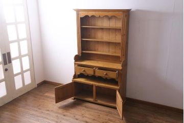 アンティーク家具　パイン材　カントリースタイルにぴったりのアンティークキッチンキャビネット(カップボード、重ね食器棚、収納棚)