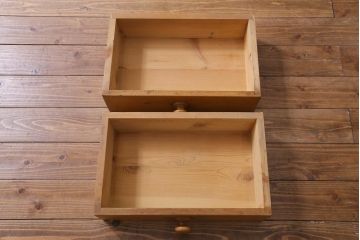 アンティーク家具　パイン材　カントリースタイルにぴったりのアンティークキッチンキャビネット(カップボード、重ね食器棚、収納棚)