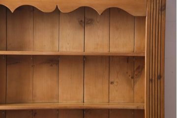 アンティーク家具　パイン材　カントリースタイルにぴったりのアンティークキッチンキャビネット(カップボード、重ね食器棚、収納棚)