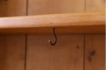 アンティーク家具　パイン材　カントリースタイルにぴったりのアンティークキッチンキャビネット(カップボード、重ね食器棚、収納棚)