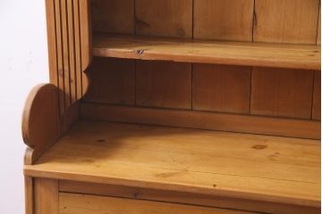 アンティーク家具　パイン材　カントリースタイルにぴったりのアンティークキッチンキャビネット(カップボード、重ね食器棚、収納棚)