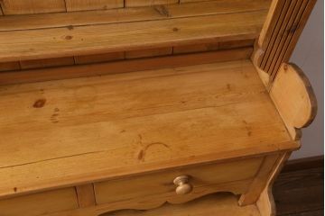 アンティーク家具　パイン材　カントリースタイルにぴったりのアンティークキッチンキャビネット(カップボード、重ね食器棚、収納棚)