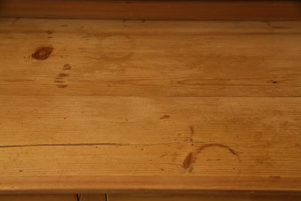 アンティーク家具　パイン材　カントリースタイルにぴったりのアンティークキッチンキャビネット(カップボード、重ね食器棚、収納棚)