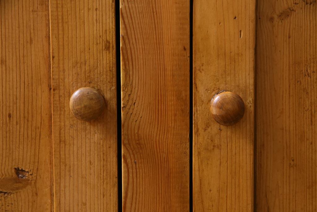 アンティーク家具　パイン材　カントリースタイルにぴったりのアンティークキッチンキャビネット(カップボード、重ね食器棚、収納棚)