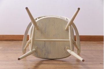 ペイント家具　ERCOL(アーコール)　あたたかなカラーのフープバックアームチェア(ウィンザーチェア、椅子、ウインザーチェア)