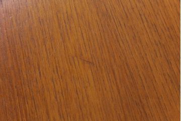ヴィンテージ家具　イギリスビンテージ　チーク材　取っ手がアクセントのチェスト(引き出し)