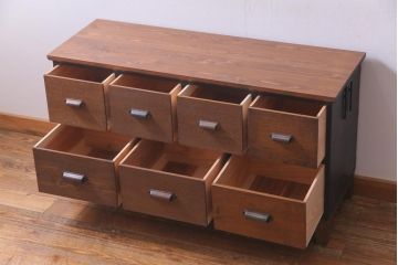 ペイント家具　大正昭和初期　ブラックのペイントが格好良いリメイクローチェスト(リビングボード、時代箪笥、アンティークチェスト)