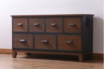 ペイント家具　大正昭和初期　ブラックのペイントが格好良いリメイクローチェスト(リビングボード、時代箪笥、アンティークチェスト)