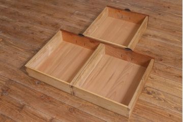 アンティーク家具　和製アンティーク　鉄脚　前面ケヤキ材　二本松箪笥をリメイクしたテレビ台(ローボード)