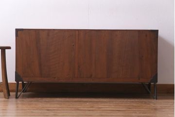 アンティーク家具　和製アンティーク　鉄脚　前面ケヤキ材　二本松箪笥をリメイクしたテレビ台(ローボード)