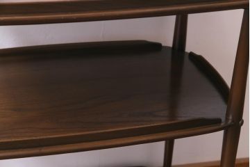 ヴィンテージ家具　イギリスビンテージ　ERCOL(アーコール)　トロリー　落ち着いた色合いが品のあるキャスターワゴン(キッチンワゴン)