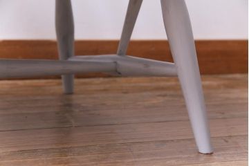 ペイント家具　イギリスビンテージ　ERCOL(アーコール) フレンチシャビーなラウンジチェア(椅子、アームチェア)