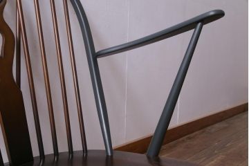 ペイント家具　ERCOL(アーコール)　シスルバック　クッション付き　ラウンジチェア(イージーチェア、椅子、アームチェア)