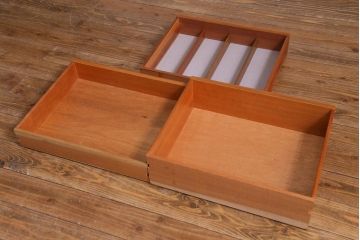 イギリスビンテージ　チーク材　北欧家具ならではの温かみが魅力的なサイドボード(収納棚、カップボード、リビングボード)