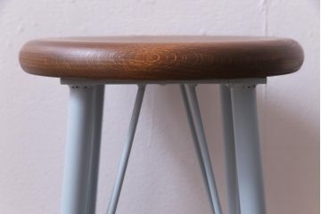 ラフジュ工房オリジナル　アイアンレッグのペイントが可愛らしい丸スツール(チェア、椅子)