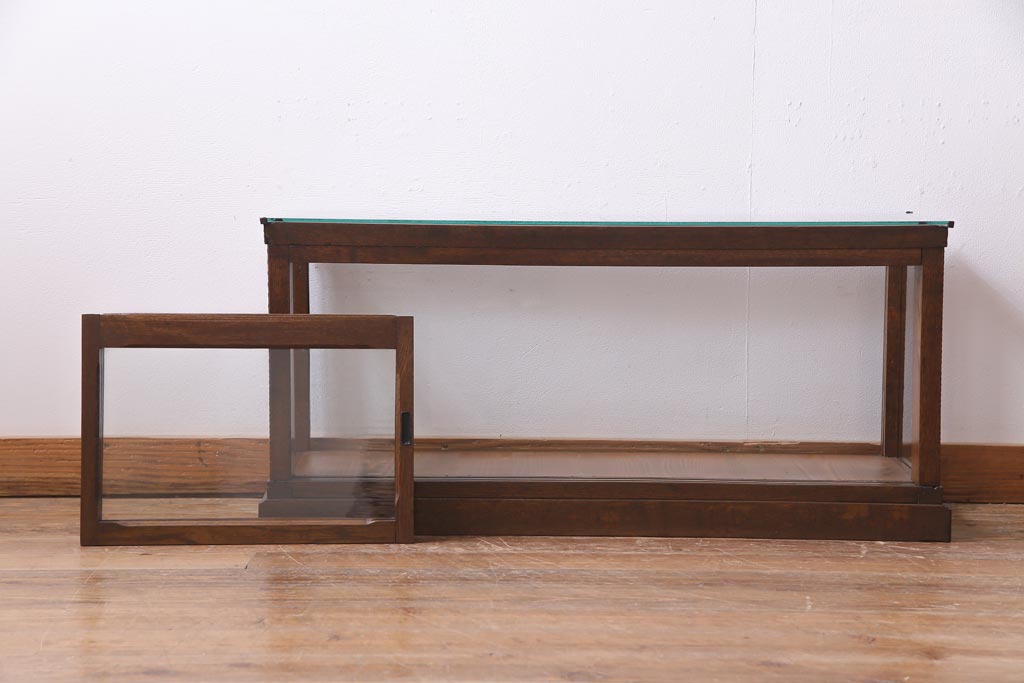 アンティーク家具　和製アンティーク　ナラ材　彫りが目を引く大正ロマンなガラスケース(ショーケース、卓上陳列棚)