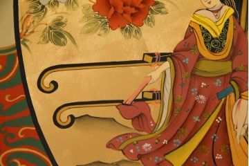 アンティーク雑貨　中古　木製　御所車図　圧巻!金漆装飾の3尺飾り盆(大盆)