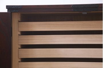 当店リメイク家具　岩谷堂箪笥　みちのく8号　収納棚にもできる脚付き衣装箪笥(サイドボード、チェスト)