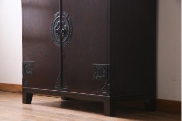 当店リメイク家具　岩谷堂箪笥　みちのく8号　収納棚にもできる脚付き衣装箪笥(サイドボード、チェスト)