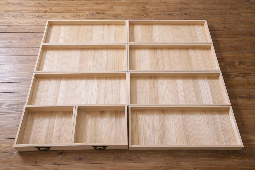 当店リメイク家具　岩谷堂箪笥　みちのく8号　収納棚にもできる脚付き衣装箪笥(サイドボード、チェスト)