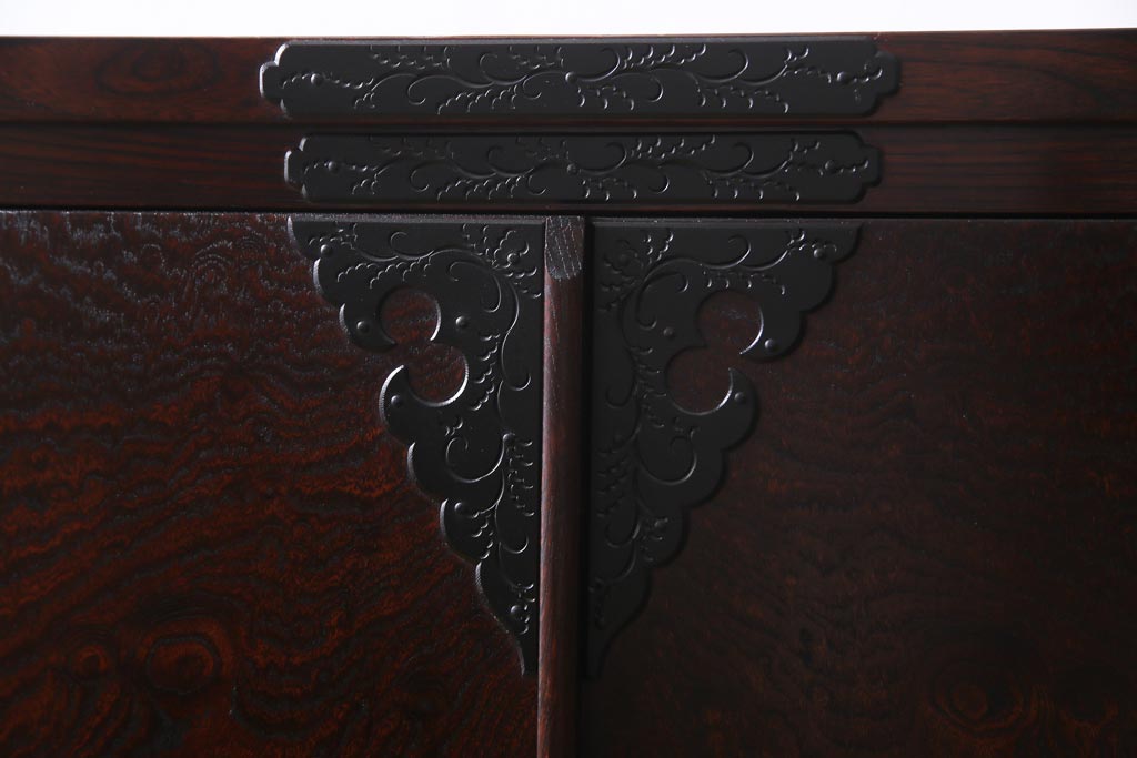 当店リメイク家具　岩谷堂箪笥　みちのく8号　収納棚にもできる脚付き衣装箪笥(サイドボード、チェスト)