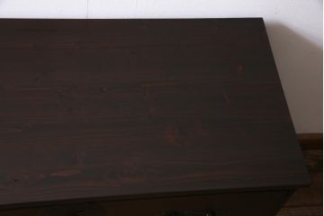 アンティーク家具　和製アンティーク　 脚付きリメイク　宝尽くし紋の箪笥ローボード(アンティークチェスト、リビングボード)