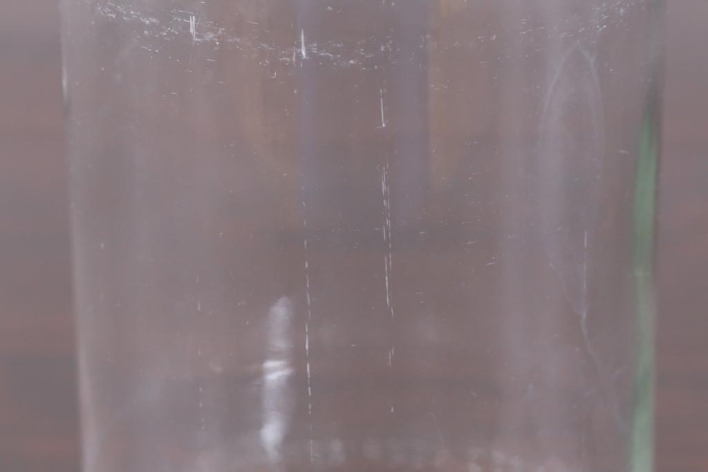 アンティーク雑貨　イギリス　dairy crest　ぽってりとしたシルエットが愛らしいガラス瓶(牛乳瓶)