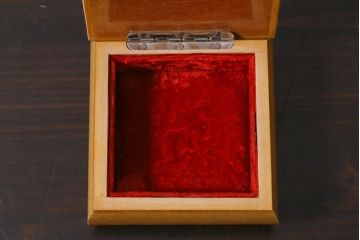 アンティーク雑貨　イギリスアンティーク　優しい色合いの木製ジュエリーボックス(木箱、小物入れ)