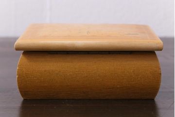 アンティーク雑貨　イギリスアンティーク　優しい色合いの木製ジュエリーボックス(木箱、小物入れ)