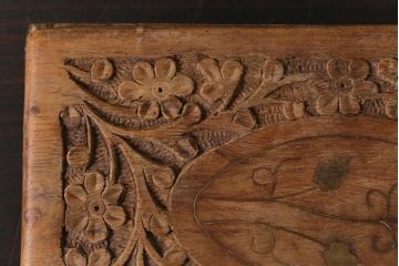 アンティーク雑貨　イギリスアンティーク　インレイ　彫刻　古い木の風合いが趣ある木箱(小物入れ)
