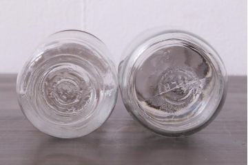 アンティーク雑貨　イギリスアンティーク　KILNER JAR(キルナー・ジャー)　レトロな風合いがお洒落なガラス瓶2個セット