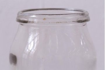 イギリスビンテージ　錆びついた風合いが味のあるガラス瓶2個セット