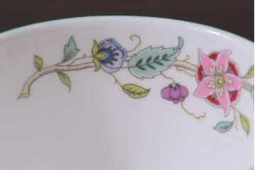 中古美品　イギリス　MINTON(ミントン)　Haddon Hall(ハドンホール)　ティーセット(カップ&ソーサー、プレート)(1)