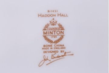 中古美品　イギリス　MINTON(ミントン)　Haddon Hall(ハドンホール)　ティーセット(カップ&ソーサー、プレート)(1)
