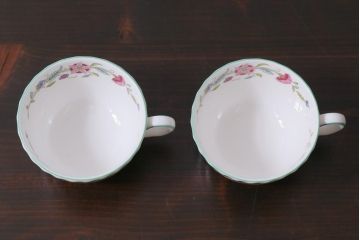 中古　イギリス　MINTON(ミントン)　Haddon Hall(ハドンホール)　ティーセット(カップ&ソーサー、プレート)(2)
