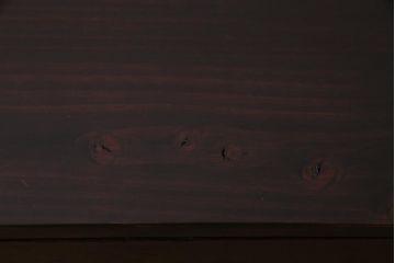 アンティーク家具　和製アンティーク　前面ヒノキ材　脚付リメイク　縁起の良い金具の箪笥リビングボード(ローボード、アンティークチェスト、引き出し)