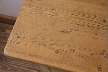 アンティーク家具　フランスアンティーク　パイン材　網目扉　オリジナルペイントが魅力的なキャビネット(食料棚、サイドボード、収納棚)
