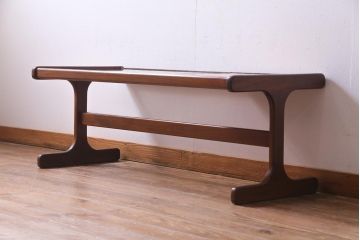 ヴィンテージ家具　北欧ビンテージ　G-PLAN(ジープラン)　チーク材　ガラス&タイルトップのコーヒーテーブル(センターテーブル、ローテーブル)